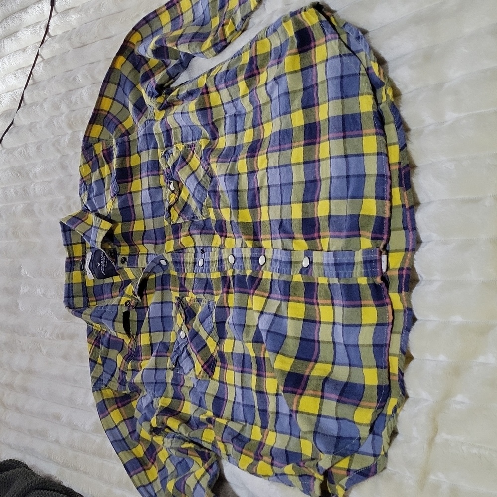 American Eagle Boyfriend Fit Lightweight Flannel